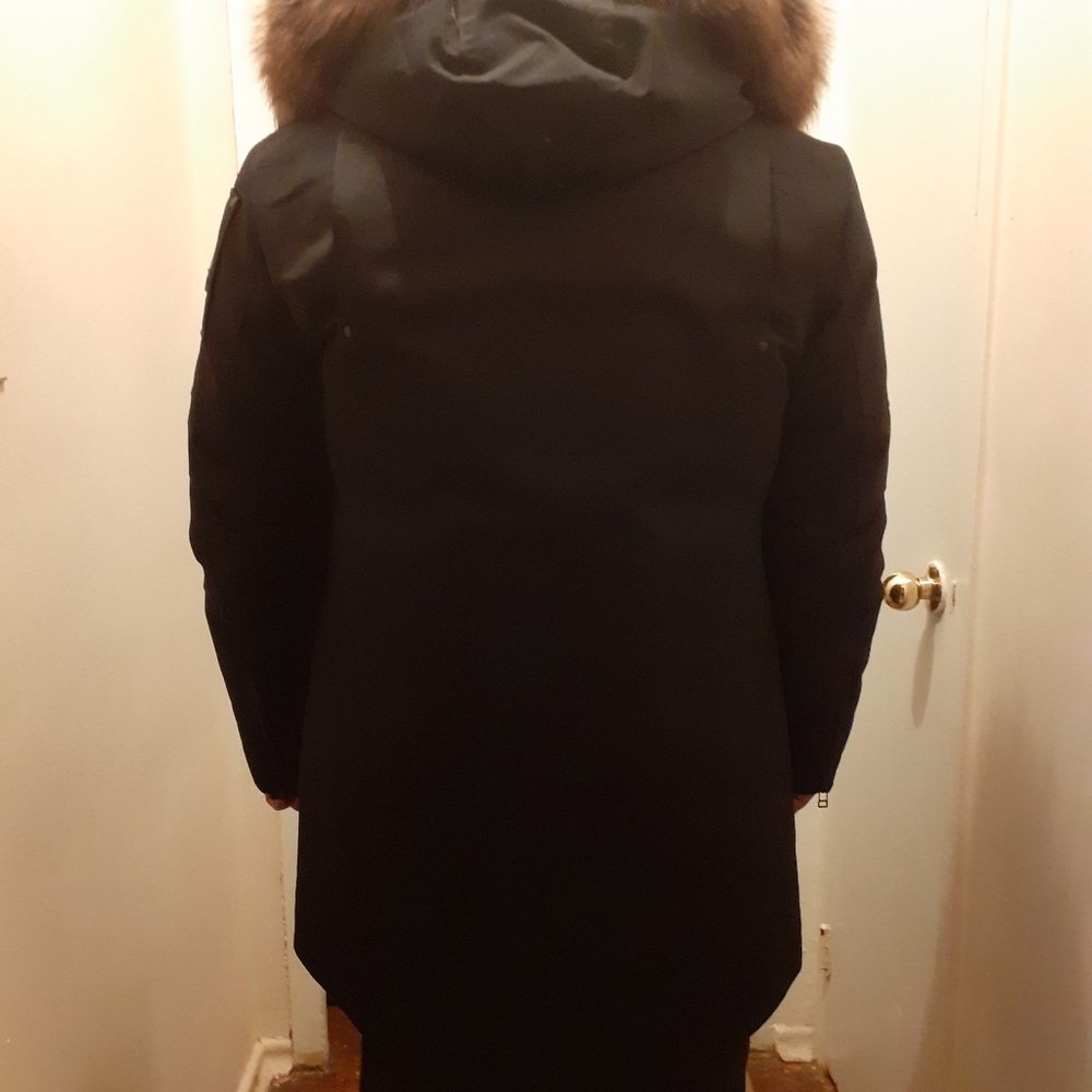 Black elongated black men's coat